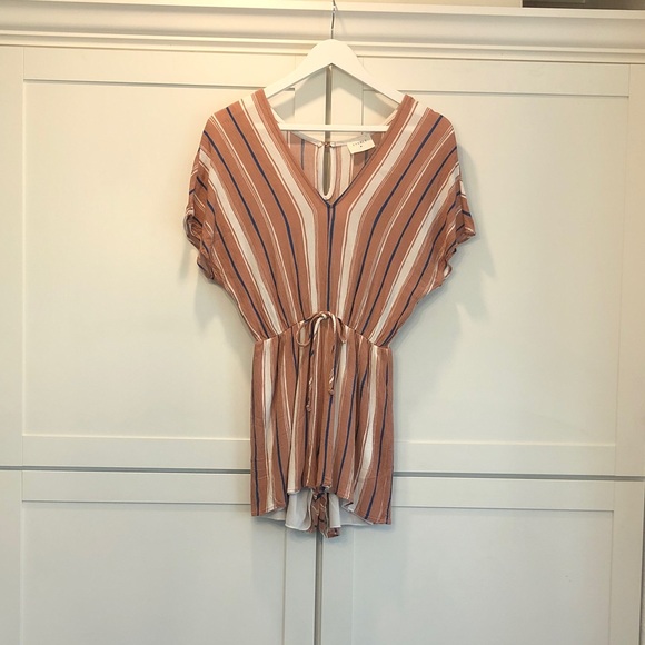 Everly Striped V-Neck Tie-Waist Romper in Rust and Cream - Picture 3 of 11